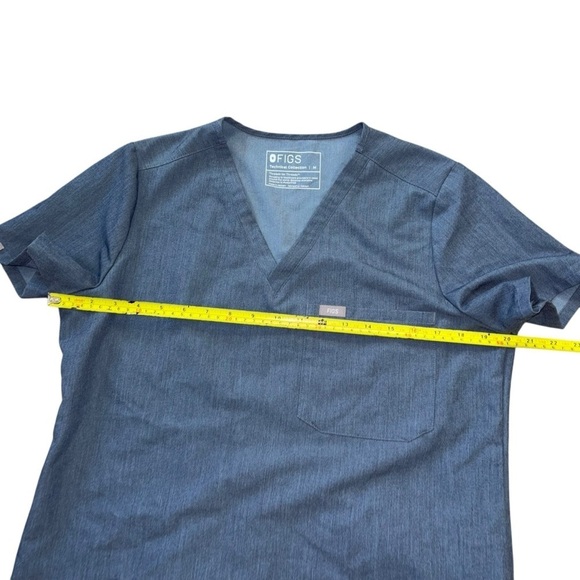 FIGS Technical Collection Blue Gray Scrub Top Women’s M Healthcare RN Doctor MD - Picture 11 of 12